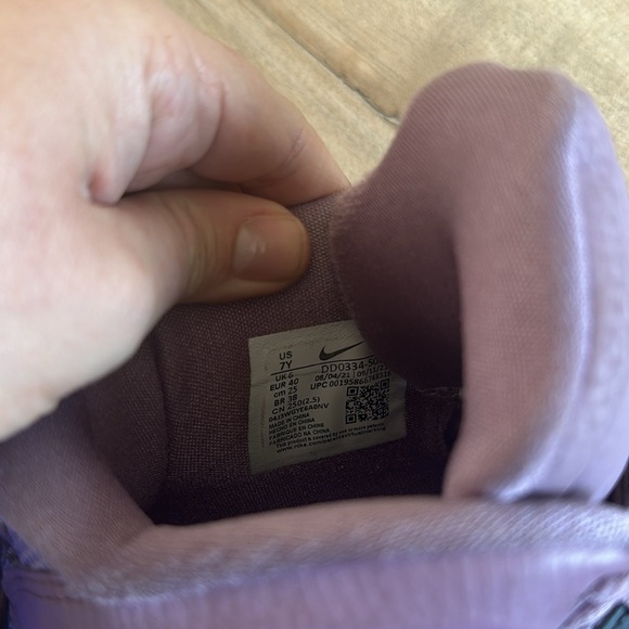 Nike Kyrie Infinity Mid Amethyst Wave Purple Youth Sz 7 - Picture 9 of 9